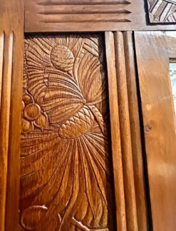 Grande armoire parisienne art déco en chêne massif – l’élégance intemporelle