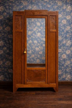 Grande armoire parisienne art déco en chêne massif – l’élégance intemporelle