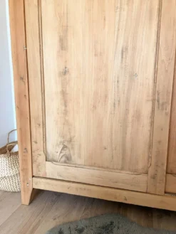 Grande Armoire parisienne - Portes coulissantes