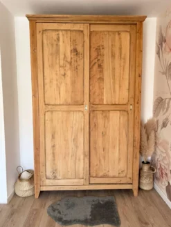 Grande Armoire parisienne - Portes coulissantes