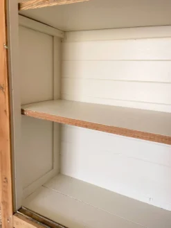 Grande Armoire parisienne - Portes coulissantes
