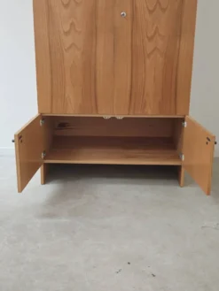 Grande armoire penderie en bois Drevotex 1970