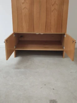 Grande armoire penderie en bois Drevotex 1970