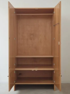 Grande armoire penderie en bois Drevotex 1970