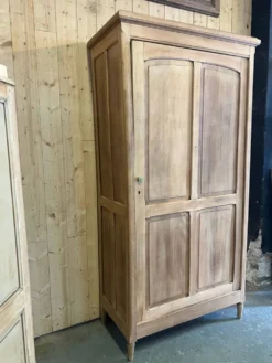 Grande armoire penderie hêtre brut