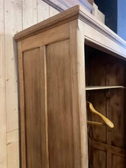 Grande armoire penderie hêtre brut