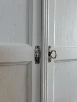 Grande armoire penderie parisienne bois chêne rénovée