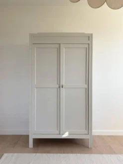 Grande armoire penderie parisienne bois chêne rénovée