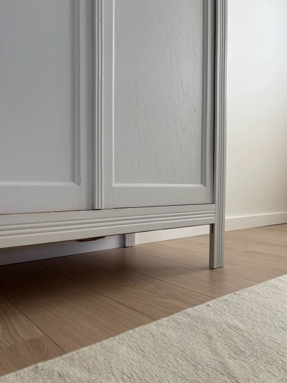 Grande armoire penderie parisienne bois chêne rénovée