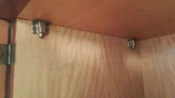 Grande armoire vintage années 50/60 en bois avec miroir