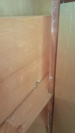 Grande armoire vintage années 50/60 en bois avec miroir