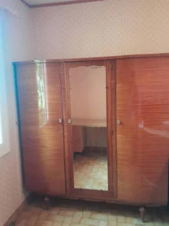 Grande armoire vintage années 50/60 en bois avec miroir