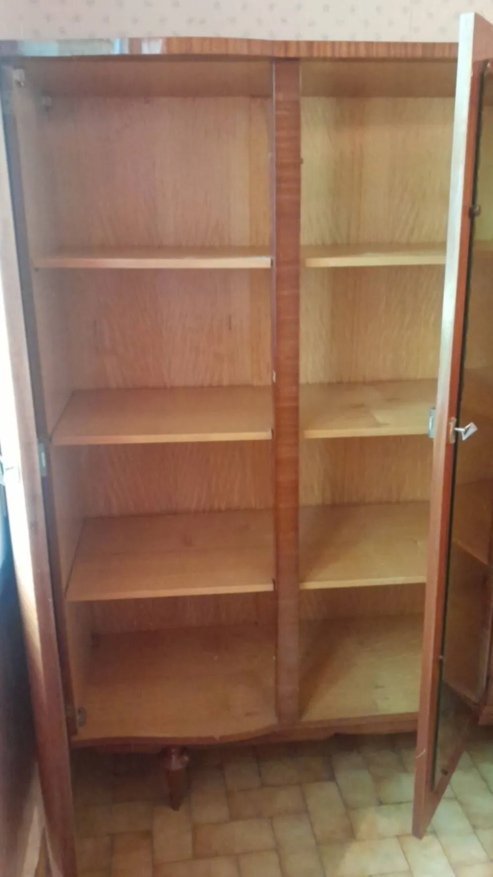 Grande armoire vintage années 50/60 en bois avec miroir