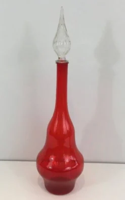 Grande bouteille design en verre rouge