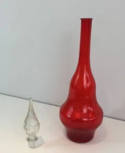 Grande bouteille design en verre rouge