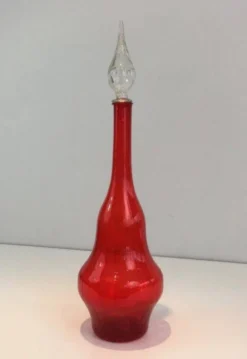 Grande bouteille design en verre rouge