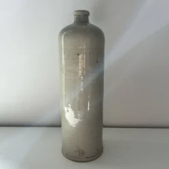 Grande bouteille en grès