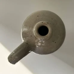 Grande bouteille en grès