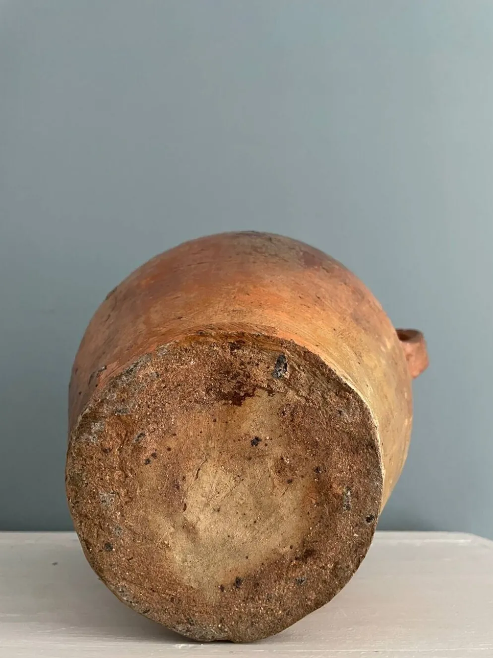 Grande bouteille à huile XIXème en terre vernissée