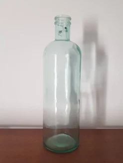 Grande bouteille vintage en verre