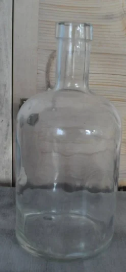 Grande bouteille vintage en verre transparent des années 1950 – pièce déco tchèque