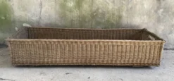 Grande caisse ou panier rectangulaire en osier - vintage 1960