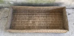 Grande caisse ou panier rectangulaire en osier - vintage 1960
