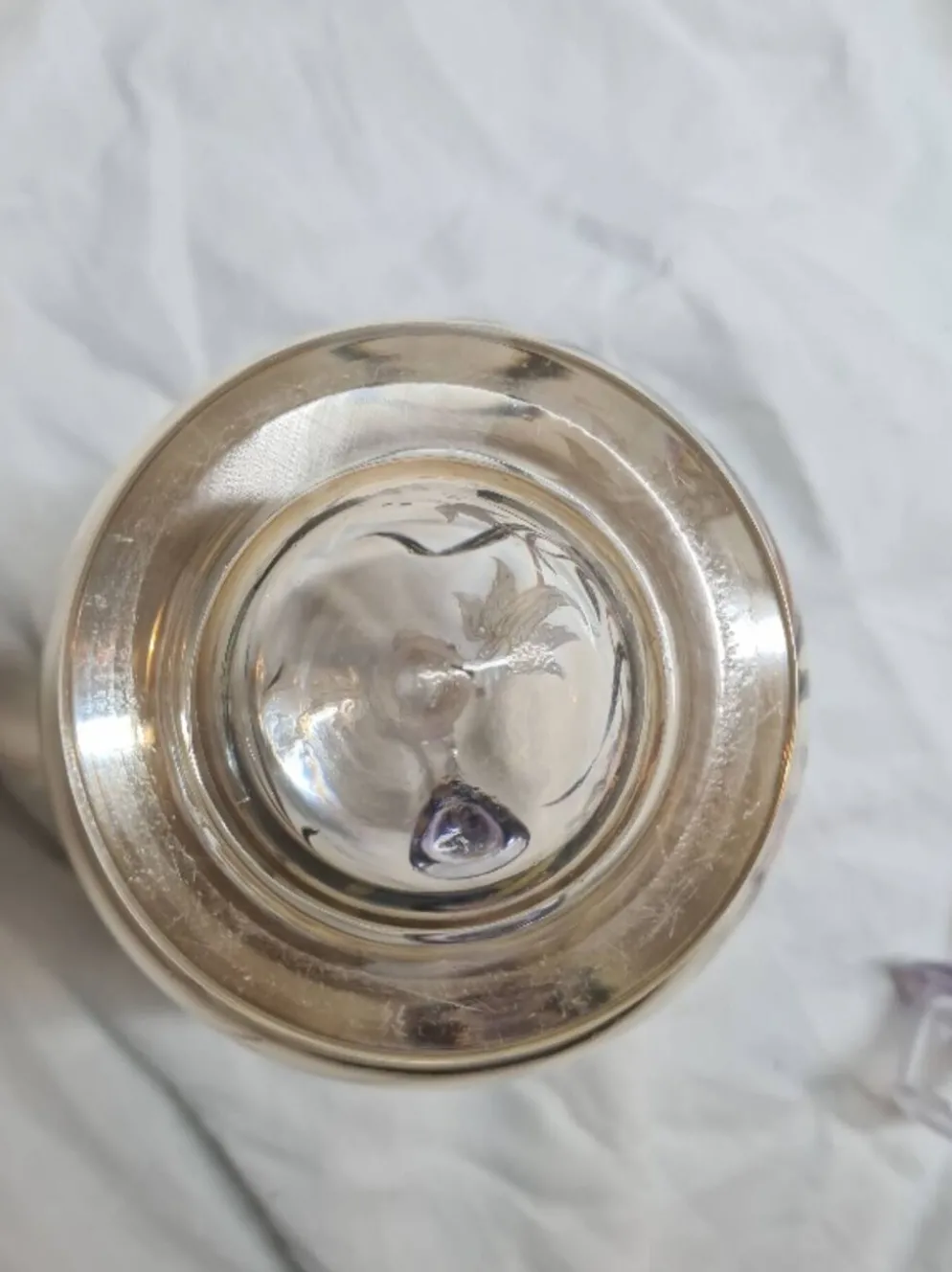 Grande Carafe Art nouveau verre emaillé irisé et fleurs