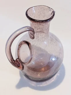 Grande carafe pichet à glace Verrerie de Biot en verre bullé améthyste