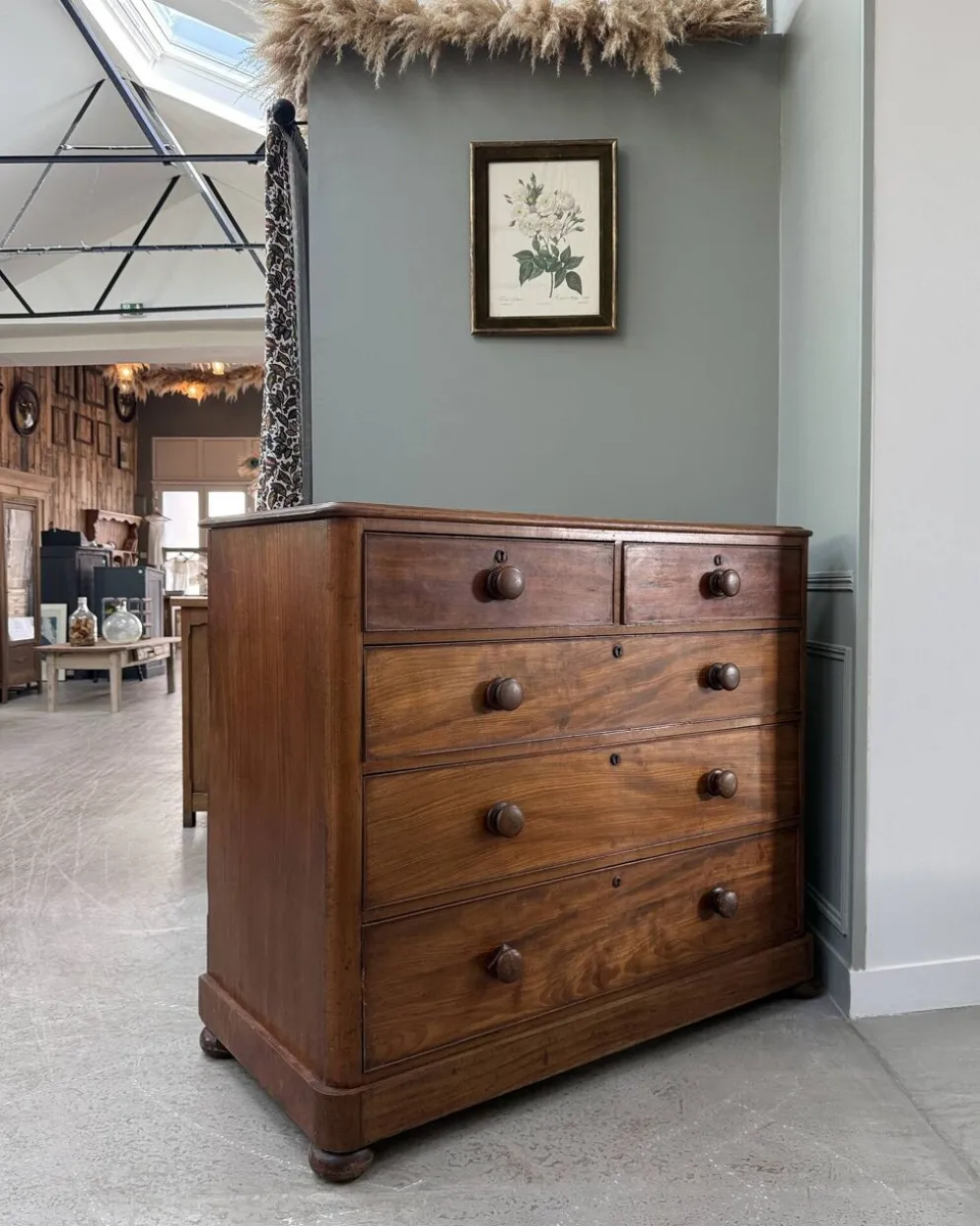 Grande commode anglaise victorienne en acajou (rénovée)