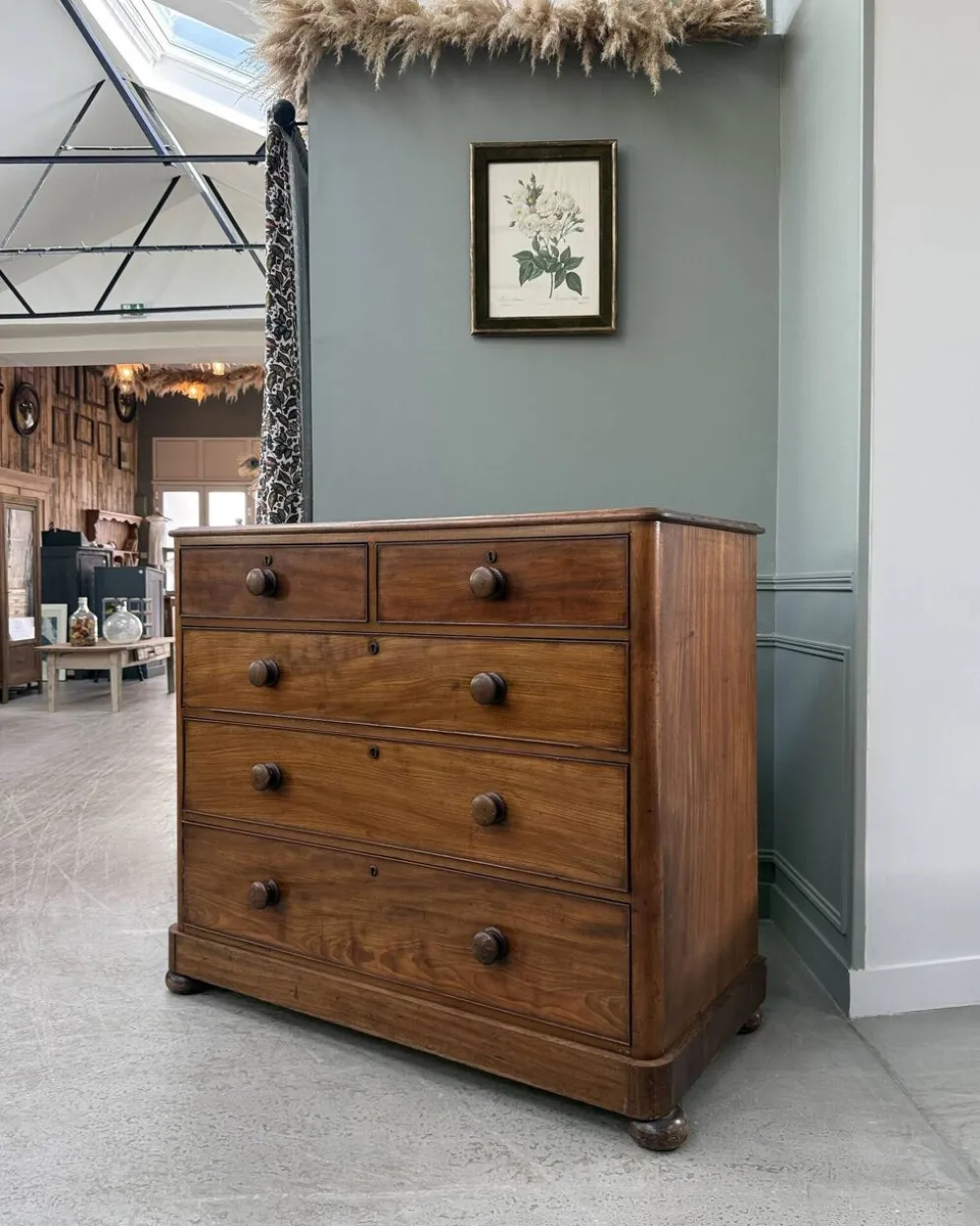 Grande commode anglaise victorienne en acajou (rénovée)