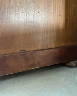 Grande commode anglaise victorienne en acajou (rénovée)