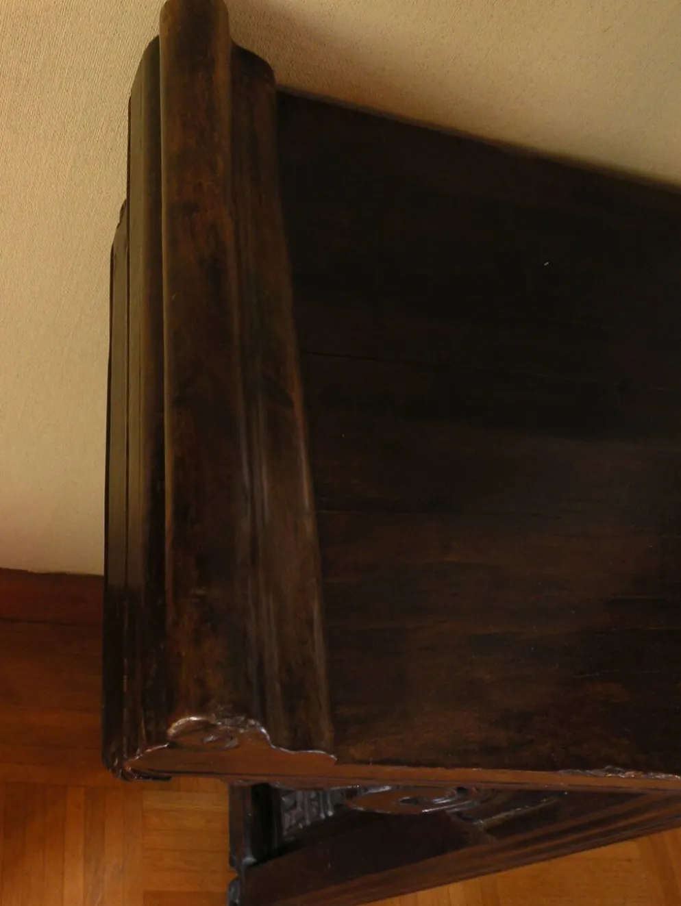 Grande Console chinoise en noyer laqué, XIXe