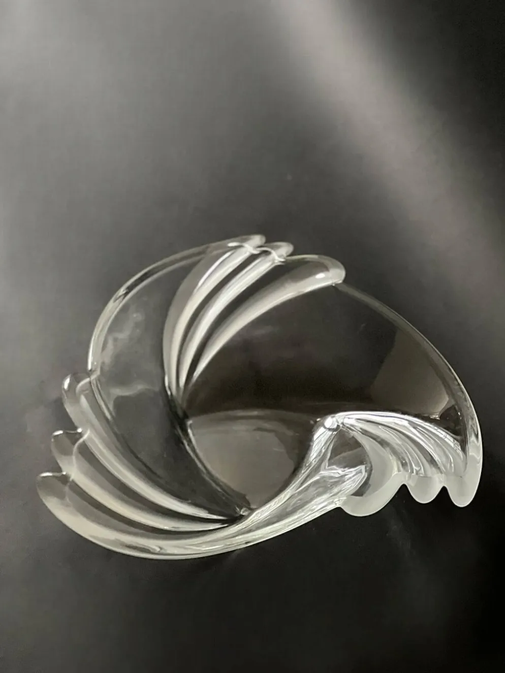 Grande corbeille ou vide poche en verre cristallin Art Déco