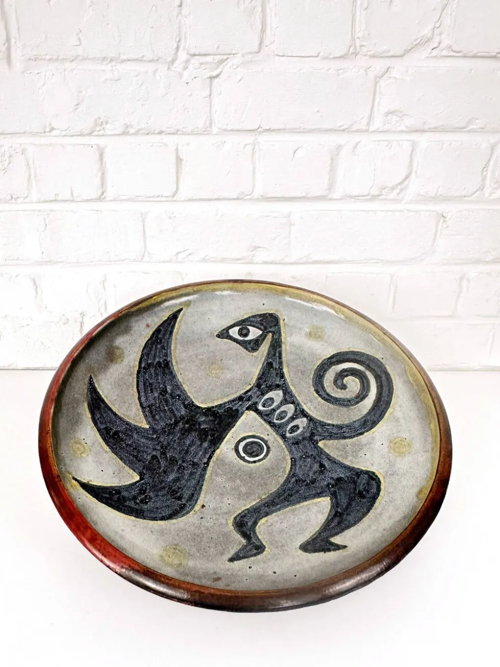 Grande coupe en grés de Richard Kjærgaard, esprit Picasso / CoBra, Danemark