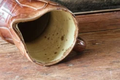 Grande cruche moderniste en terre vernissée, années 50