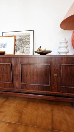 Grande enfilade en palissandre restaurée – années 60/70