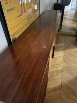 Grande enfilade en placage de palissandre et frêne