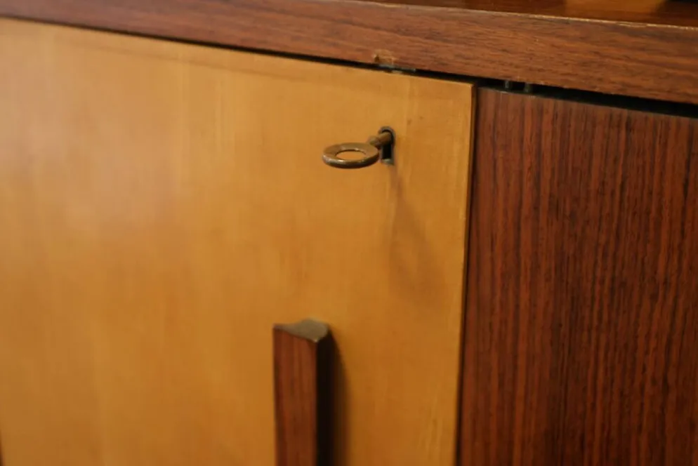 Grande enfilade en placage de palissandre et frêne