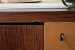 Grande enfilade en placage de palissandre et frêne