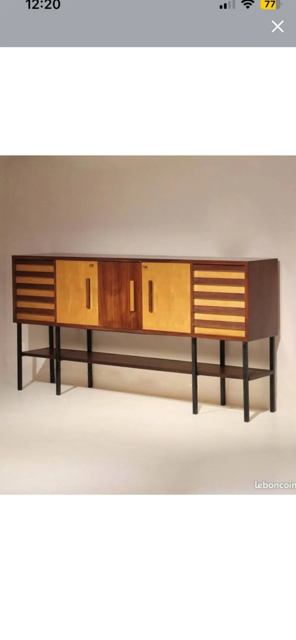 Grande enfilade en placage de palissandre et frêne
