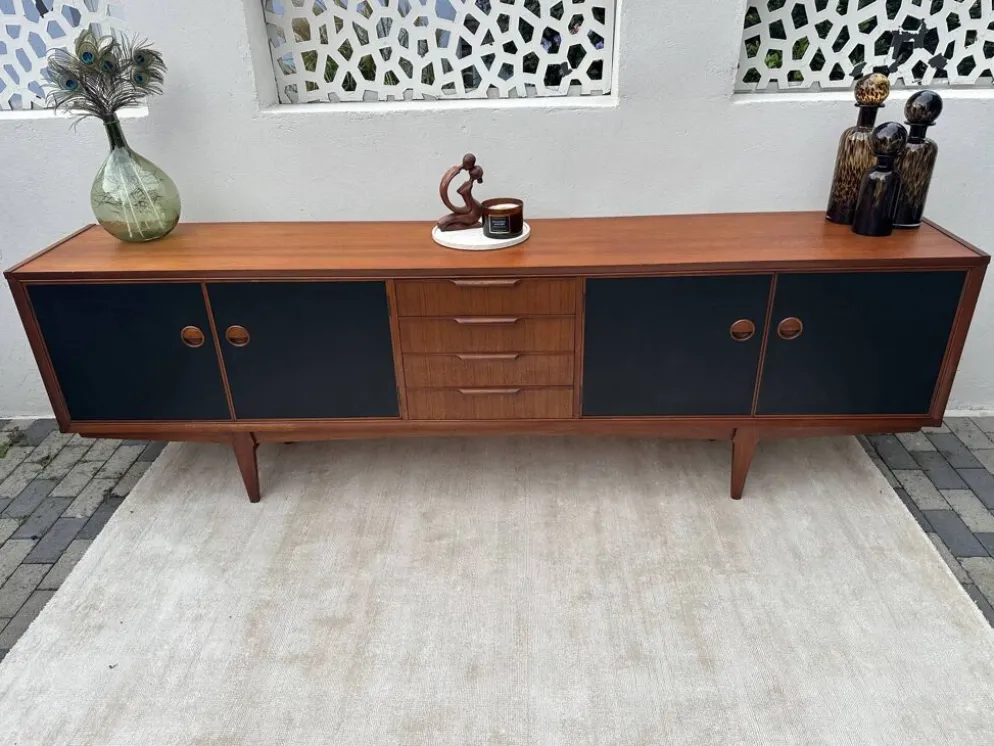 Grande enfilade Rudolf Bernd Glatzel pour Fristho