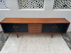 Grande enfilade Rudolf Bernd Glatzel pour Fristho