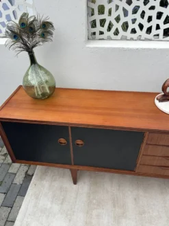 Grande enfilade Rudolf Bernd Glatzel pour Fristho