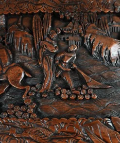 Grande Malle en Camphrier Sculpté, Chine – Milieu XXe