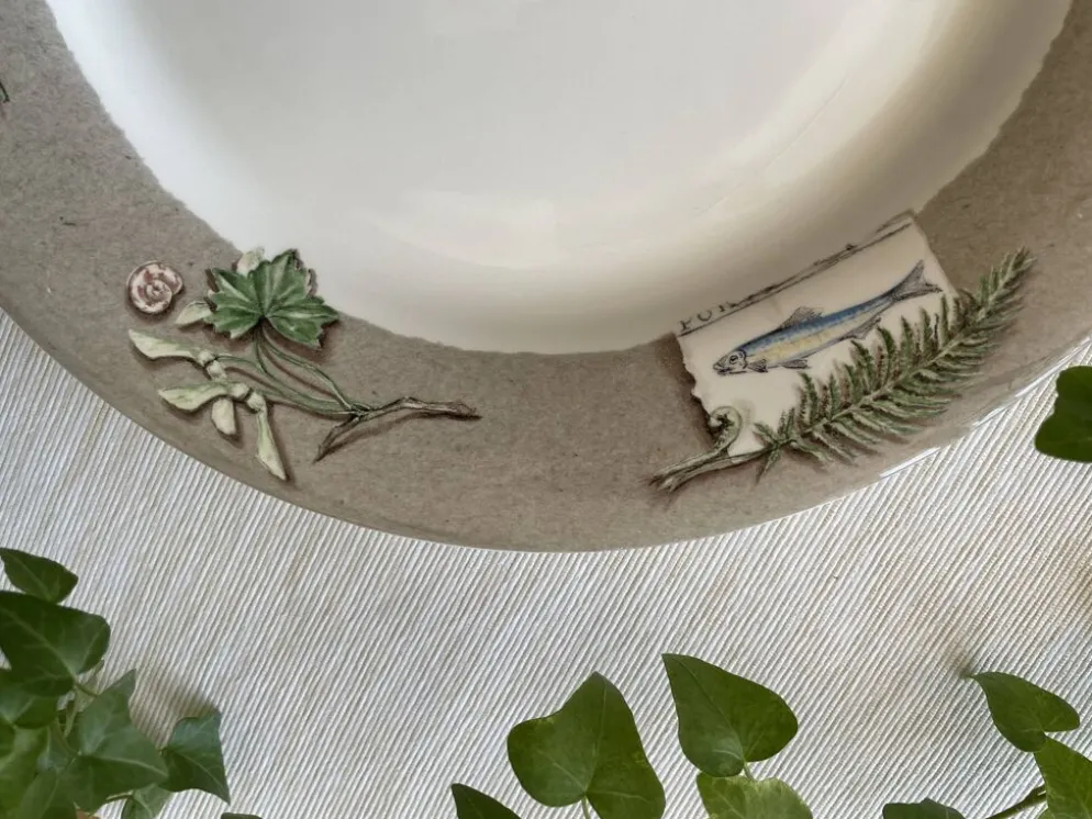 8 grandes assiettes plates en faïence de gien