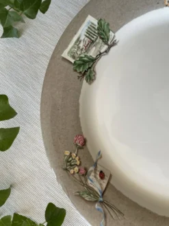 8 grandes assiettes plates en faïence de gien