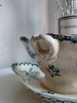 Grande saucière sur dormant terre de fer Gien « Chardons »