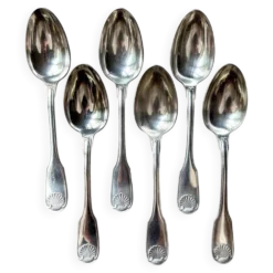 6 grandes cuillères Christofle en métal argenté, décor coquille