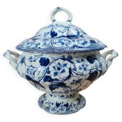 Grande soupière ancienne Creil & Montereau – Modèle Flora